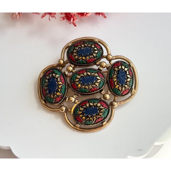 Sarah Coventry 1968 Gold T "Light of the East" Enameled Vintage Lapel Brooch Pin